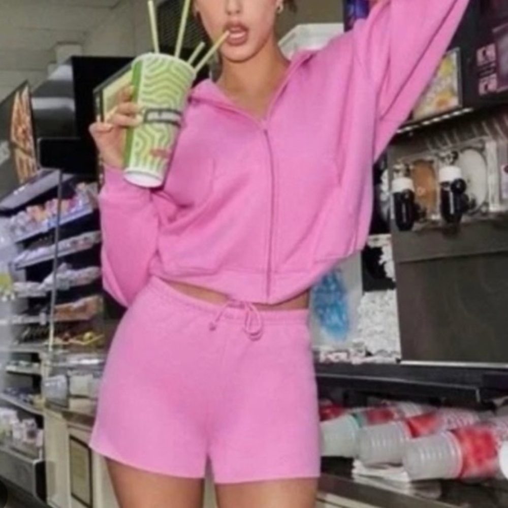 SKIMS Cotton Fleece Shorts Bubblegum Pink NWT Size S Drawstring